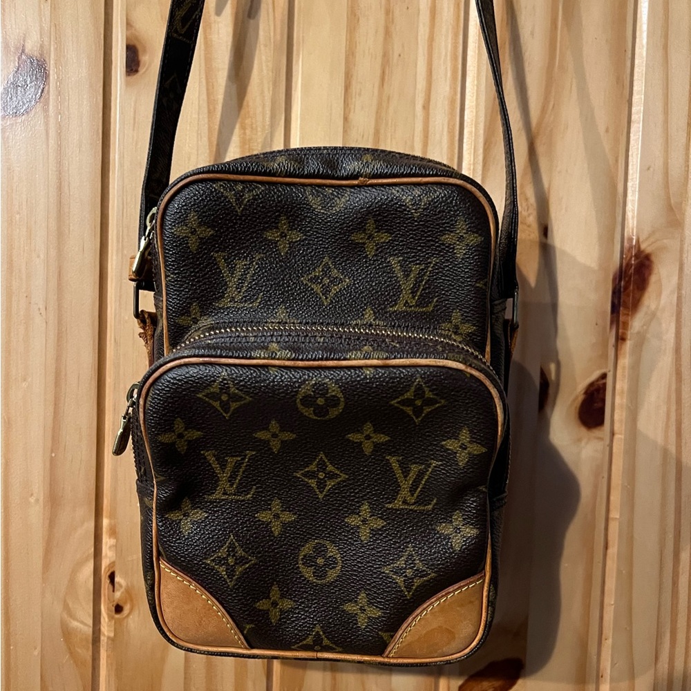Authentic Louis Vuitton Amazon Shoulder Bag Crossbody Bag